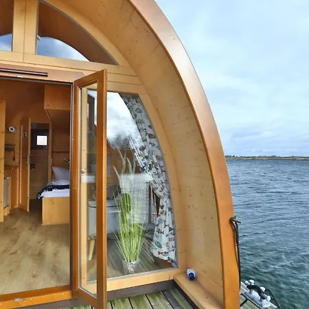 Hausboot Captain Hook Botel Gager