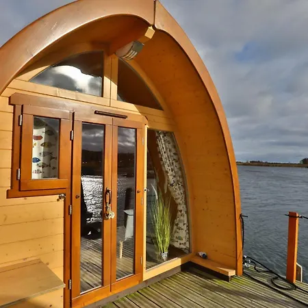 Hausboot Captain Hook Botel Gager